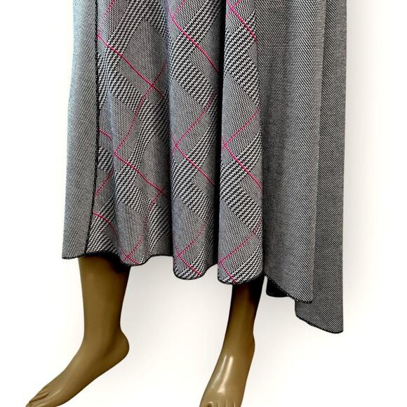 Cato Plaid Knit Maxi Flare Skirt Size M Gray Pink Ponte Stretchy High Low Pullon - Picture 5 of 13